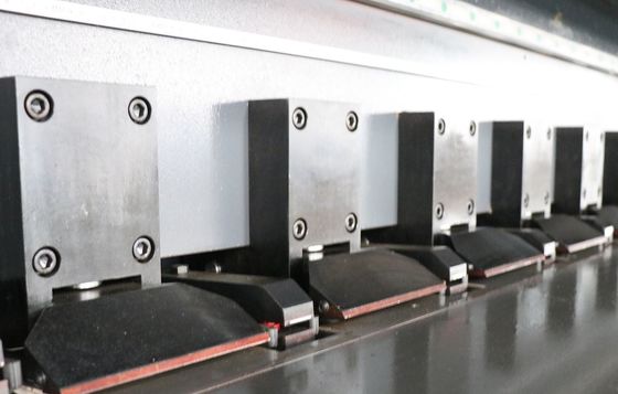 शीट मेटल सीएनसी कट मशीन 1250x6000Mm, यूवी वर्टिकल वी ग्रूविंग मशीन 0.4mm