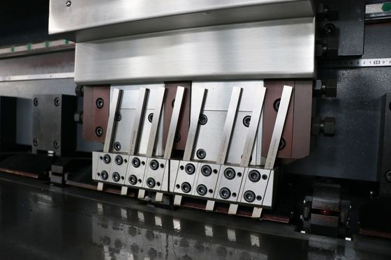 शीट मेटल सीएनसी कट मशीन 1250x6000Mm, यूवी वर्टिकल वी ग्रूविंग मशीन 0.4mm