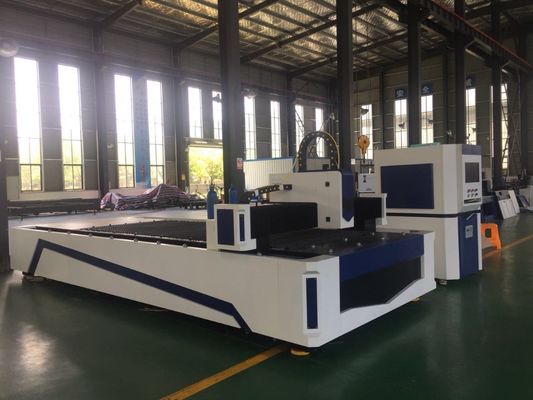 स्टेनलेस स्टील लेजर सीएनसी कट मशीन 3000W 12mm Raytools