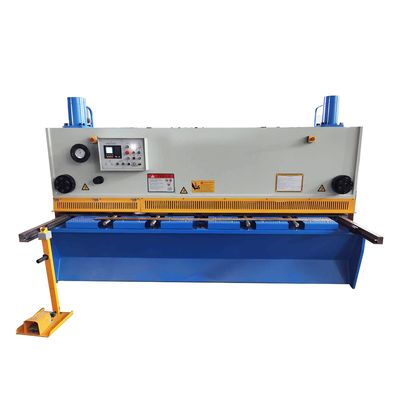 फिंगर प्रोटेक्शन के लिए 7.5KW सीएनसी हाइड्रोलिक शीयरिंग मशीन 8 मिमी मोटाई